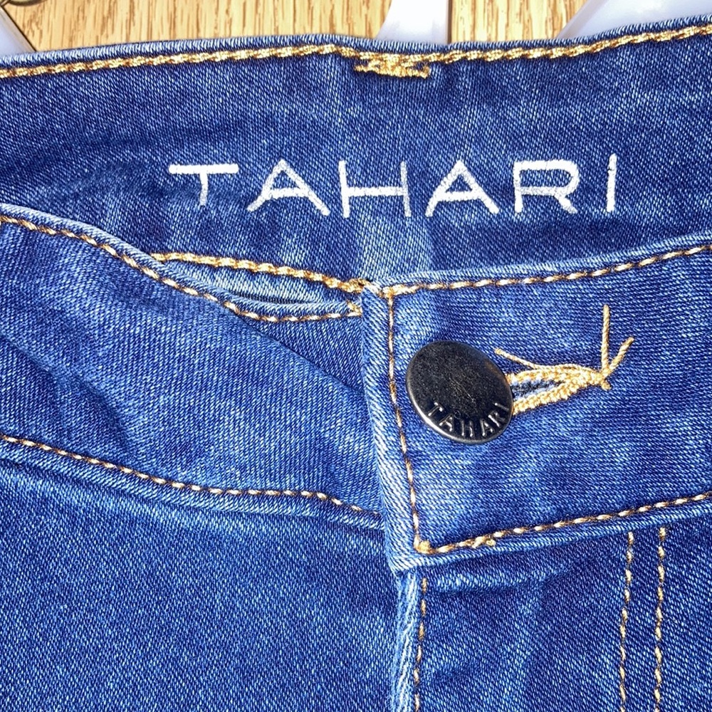 TAHARI Jeans 👖 - Picture 4 of 7